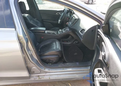 2015 Chrysler 200 C z USA, uszkodzony, nr VIN 1C3CCCCB4FN560090